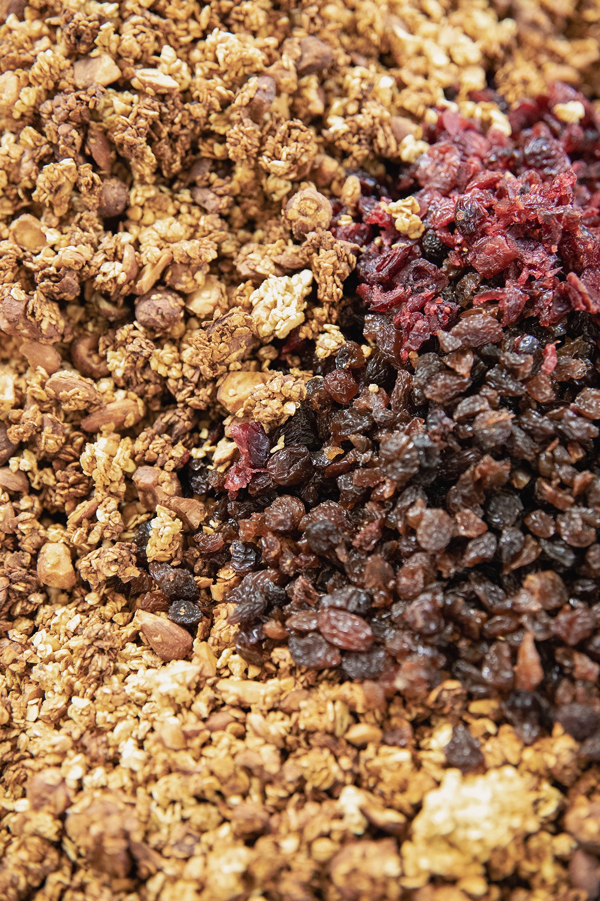Détail de la préparation du granola aux fruits secs
