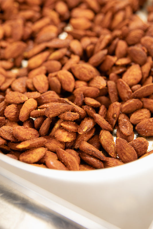 Sortie de four des amandes Piment Chipotle